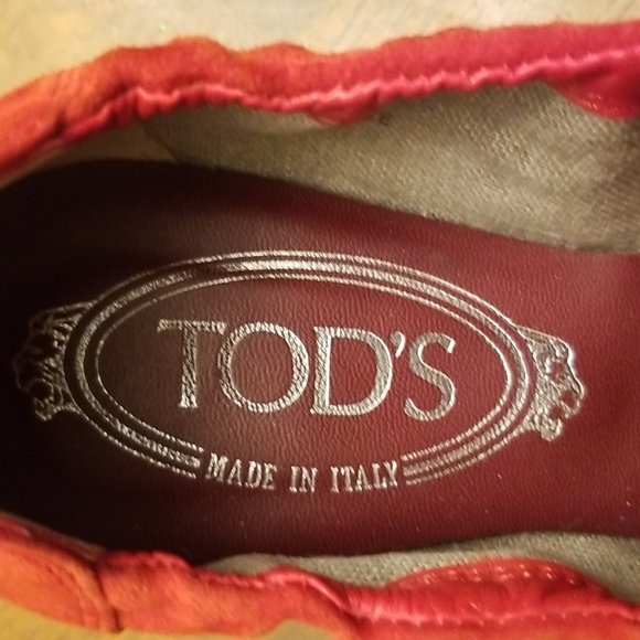 LIVING YOUR BEST LIFE❣️Red Tod's Shoes - Picture 3 of 10